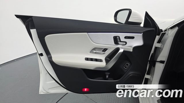 Mercedes-Benz CLA-Class (C118) CLA250 4MATIC 2020 — фото 24