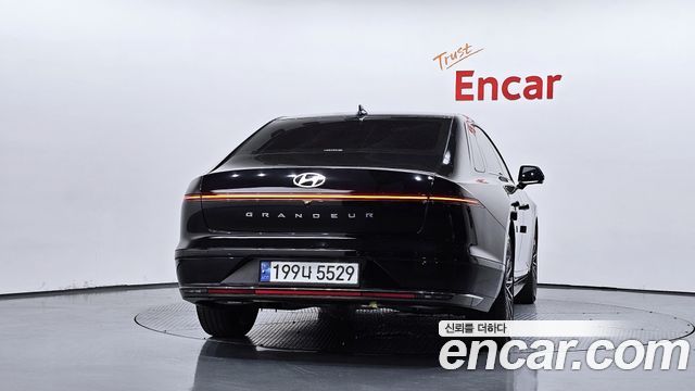 Hyundai Grandeur Hybrid (GN7) Calligraphy 2023 — фото 4