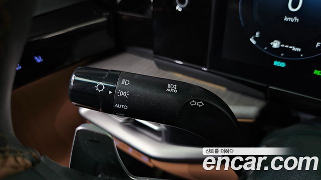 Hyundai Grandeur Hybrid (GN7) Calligraphy 2023 — фото 28