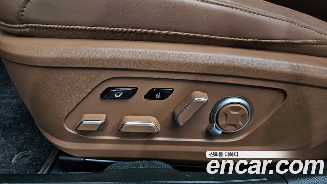 Hyundai Grandeur Hybrid (GN7) Calligraphy 2023 — фото 31