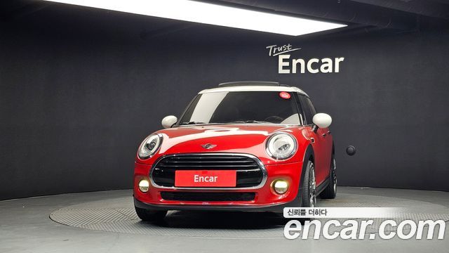 MINI Cooper D 5Door Standard 3rd 2018 — фото 3