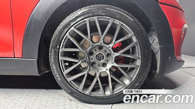 MINI Cooper D 5Door Standard 3rd 2018 — фото 21