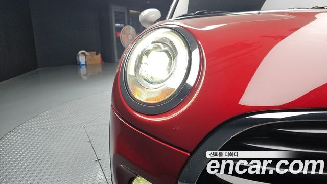 MINI Cooper D 5Door Standard 3rd 2018 — фото 22