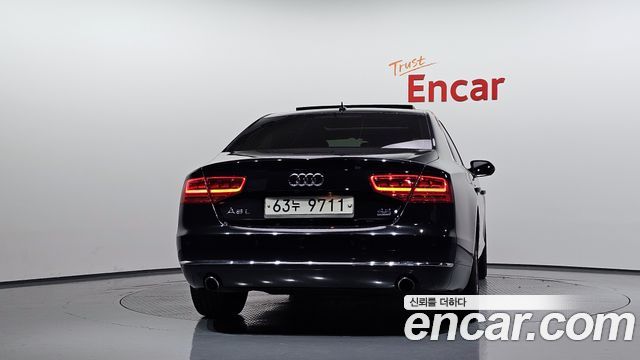 Audi A8 4.2 FSI Quattro LWB D4 2012 — фото 4
