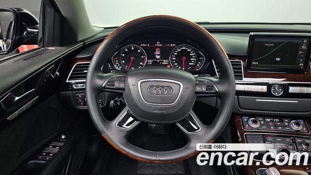 Audi A8 4.2 FSI Quattro LWB D4 2012 — фото 13