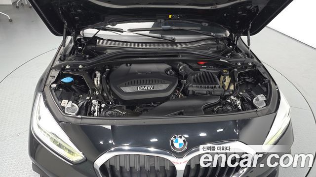 BMW 1 Series (F40) 118d Joy First Edition 2020 — фото 6