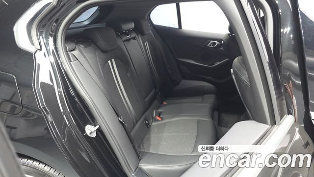 BMW 1 Series (F40) 118d Joy First Edition 2020 — фото 11