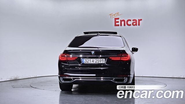 BMW 7 Series (G11) 750Li xDrive 2016 — фото 4