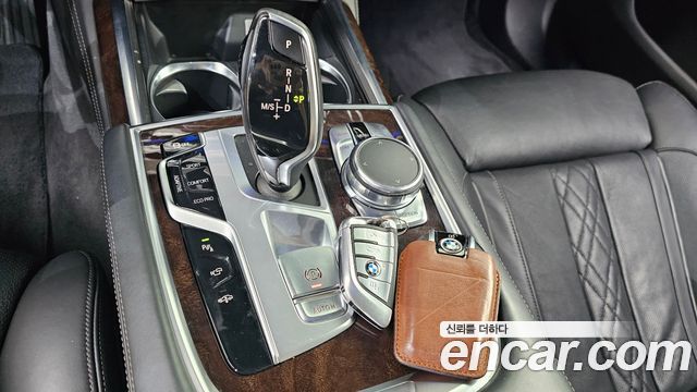 BMW 7 Series (G11) 750Li xDrive 2016 — фото 9
