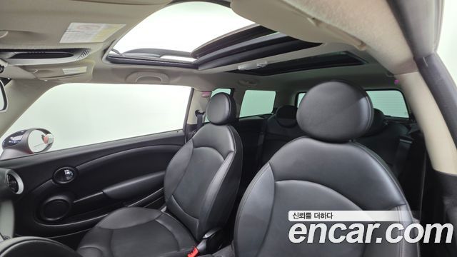 MINI Cooper D Clubman Standard 1st 2014 — фото 11
