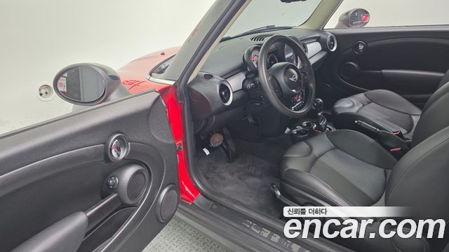 MINI Cooper D Clubman Standard 1st 2014 — фото 12