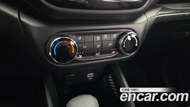 Chevrolet Trailblazer 1.3 Turbo 2WD LT 2022 — фото 17