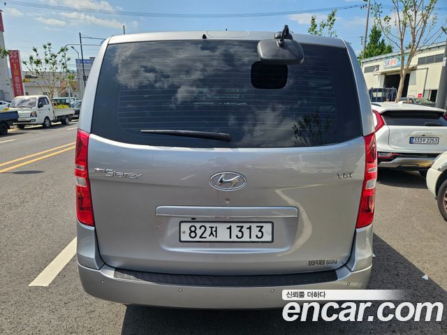Hyundai Grand Starex Van 3-Seater Smart 2021 — фото 4