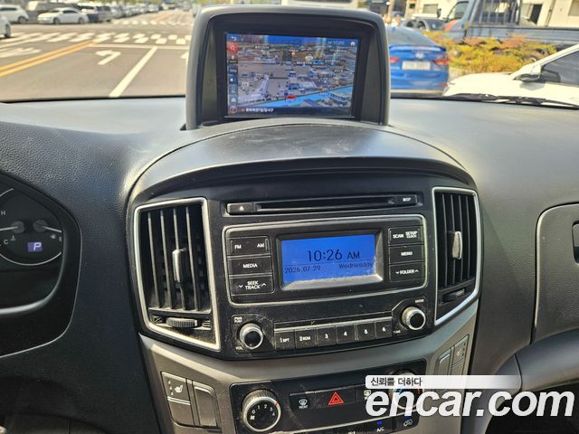 Hyundai Grand Starex Van 3-Seater Smart 2021 — фото 17