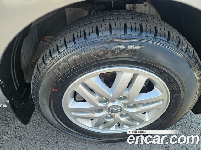 Hyundai Grand Starex Van 3-Seater Smart 2021 — фото 19