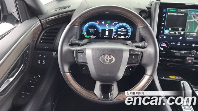 Toyota Alphard (IV) 2.5 HEV Executive AWD 2024 — фото 13