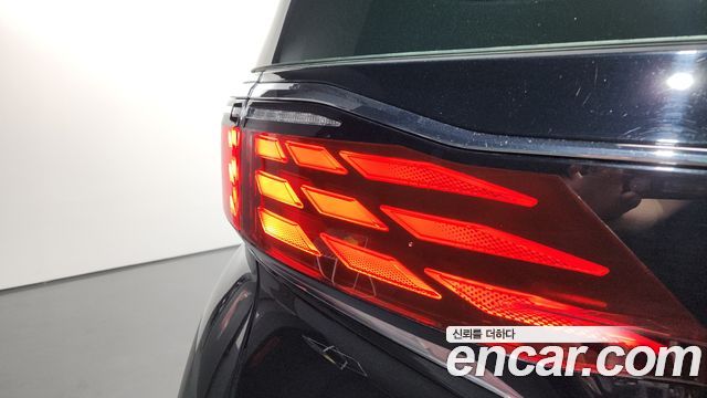 Toyota Alphard (IV) 2.5 HEV Executive AWD 2024 — фото 23