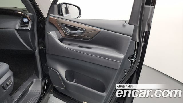 Toyota Alphard (IV) 2.5 HEV Executive AWD 2024 — фото 24
