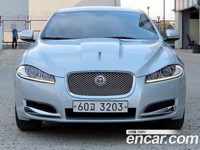 Jaguar XF 2.0 Luxury X250