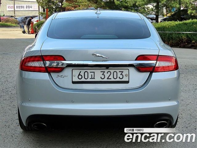 Jaguar XF 2.0 Luxury X250 2013 — фото 4