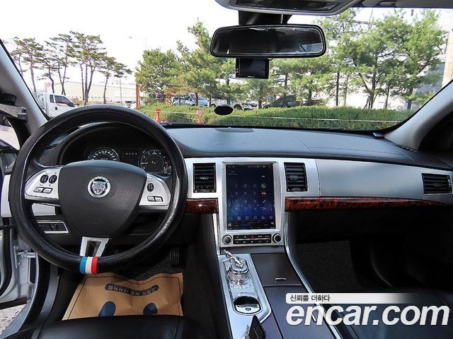 Jaguar XF 2.0 Luxury X250 2013 — фото 7