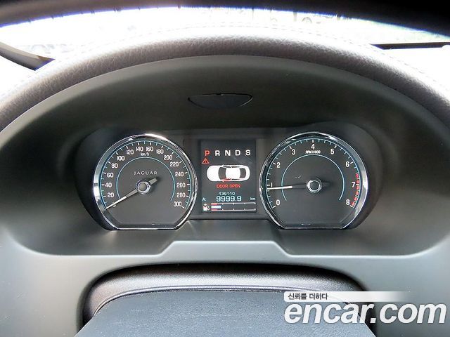 Jaguar XF 2.0 Luxury X250 2013 — фото 9
