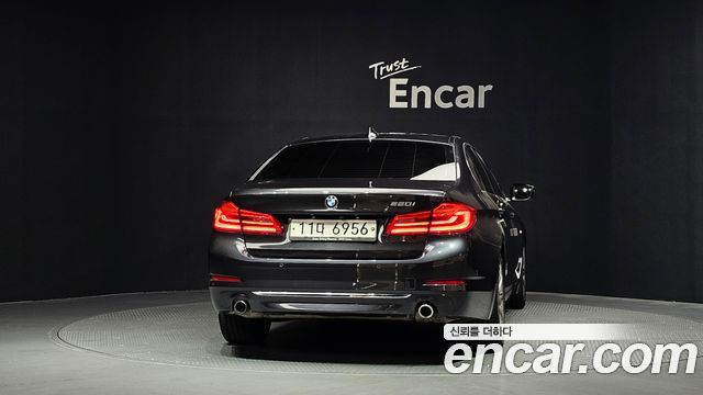 BMW 5 Series (G30) 520i Luxury 2018 — фото 4