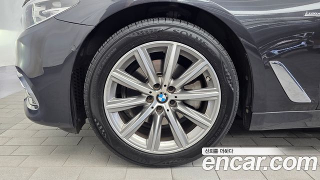 BMW 5 Series (G30) 520i Luxury 2018 — фото 5