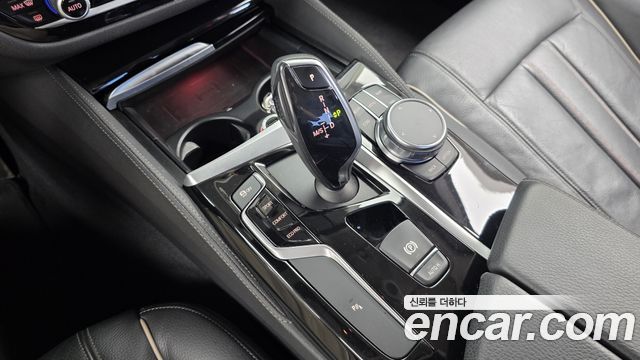BMW 5 Series (G30) 520i Luxury 2018 — фото 9
