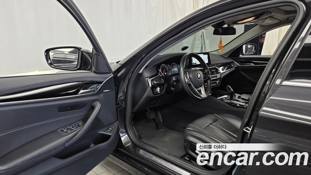 BMW 5 Series (G30) 520i Luxury 2018 — фото 10