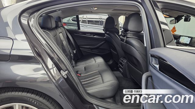 BMW 5 Series (G30) 520i Luxury 2018 — фото 12