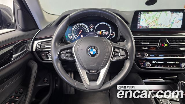 BMW 5 Series (G30) 520i Luxury 2018 — фото 13