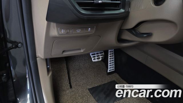 Kia K8 2.5 Gasoline 2WD Signature Special 2023 — фото 18