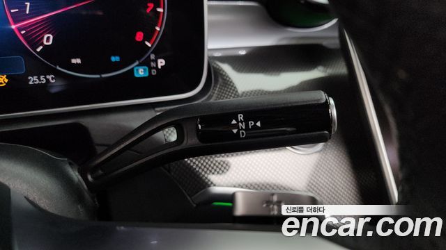 Mercedes-Benz CLE-Class (C236) CLE200 Cabriolet 2025 — фото 9