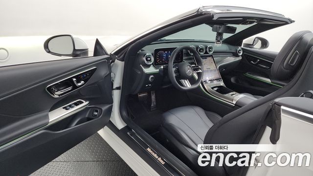 Mercedes-Benz CLE-Class (C236) CLE200 Cabriolet 2025 — фото 10