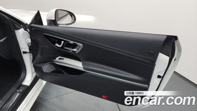 Mercedes-Benz CLE-Class (C236) CLE200 Cabriolet 2025 — фото 25
