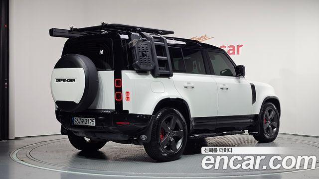 Land Rover Defender (L663) 110 D300 X-Dynamic HSE 2025 — фото 2