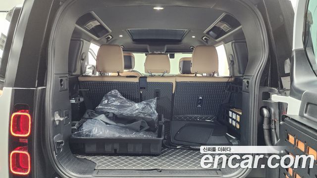 Land Rover Defender (L663) 110 D300 X-Dynamic HSE 2025 — фото 20