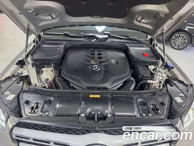 Mercedes-Benz GLS-Class (X167) GLS580 4MATIC 2021 — фото 6