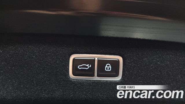 Genesis G90 (RS4) Gasoline 3.5 Turbo e-S/C AWD Black 2025 — фото 18
