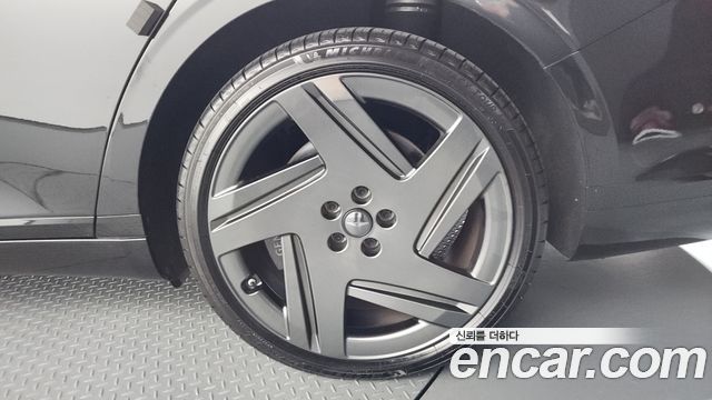 Genesis G90 (RS4) Gasoline 3.5 Turbo e-S/C AWD Black 2025 — фото 21