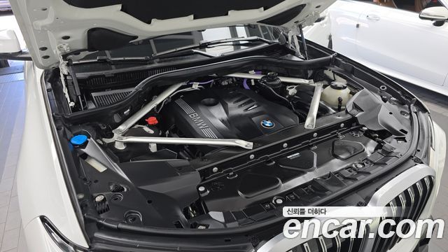 BMW X7 (G07) xDrive 40i M Sport 6STR 2025 — фото 6