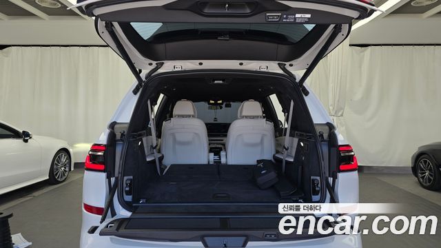 BMW X7 (G07) xDrive 40i M Sport 6STR 2025 — фото 20