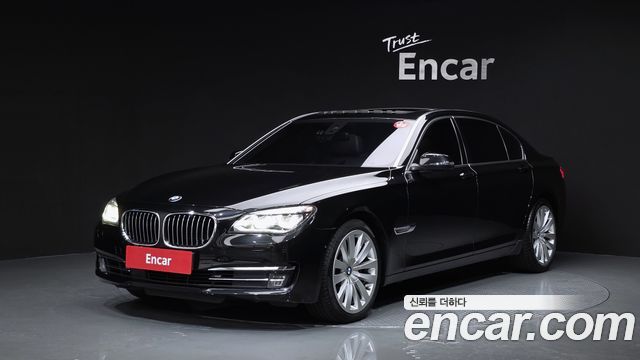 BMW 7 Series (F01) 750Li xDrive Individual