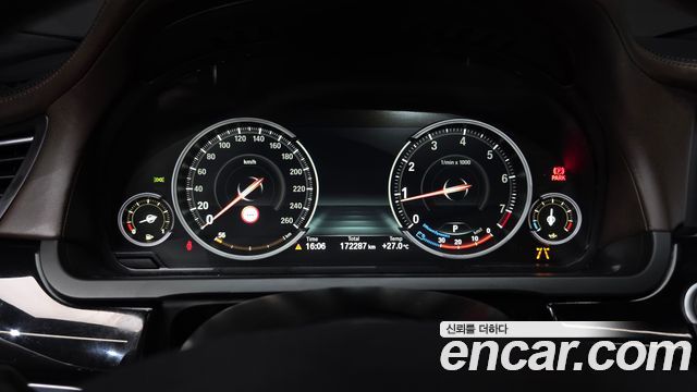 BMW 7 Series (F01) 750Li xDrive Individual 2015 — фото 8