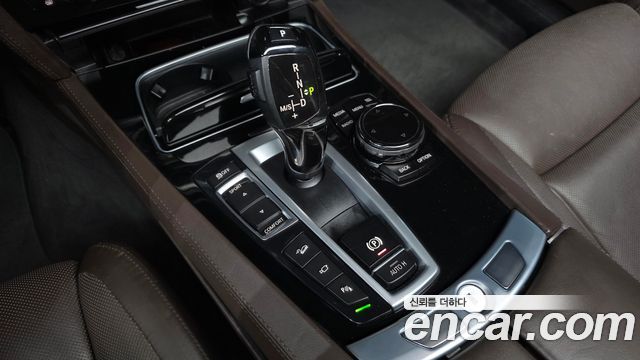 BMW 7 Series (F01) 750Li xDrive Individual 2015 — фото 9