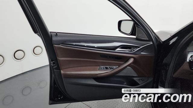 BMW 5 Series (G30) 530d M Sport Plus 2018 — фото 24
