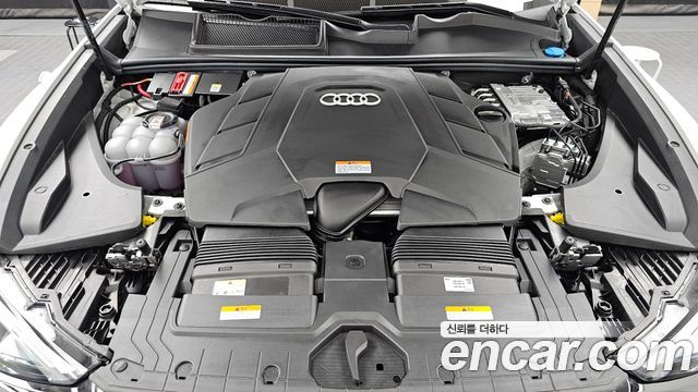 Audi Q8 (4M) 55 TFSI Quattro Premium 2025 — фото 6