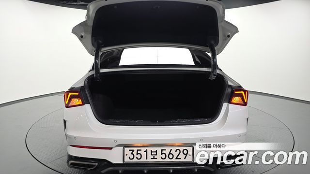 Kia K5 (III) 2.0 Noblesse 2023 — фото 20