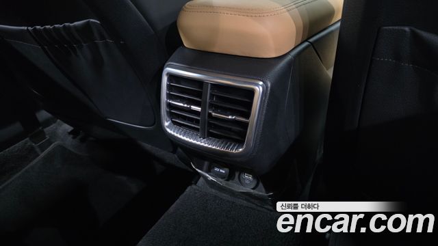 Kia K5 (III) 2.0 Noblesse 2023 — фото 30
